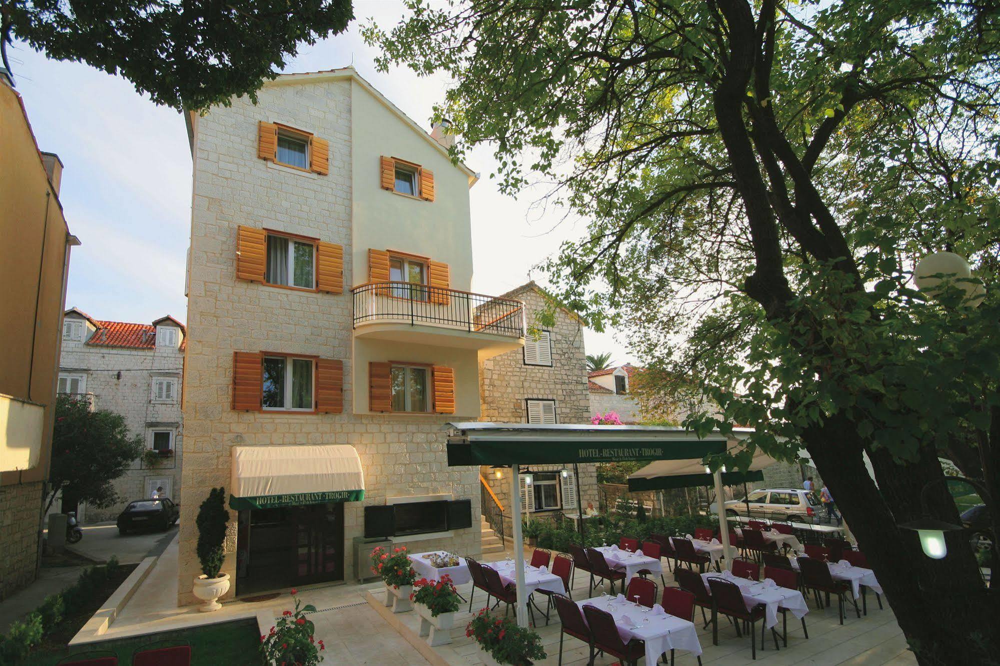 Hotel Trogir Kültér fotó